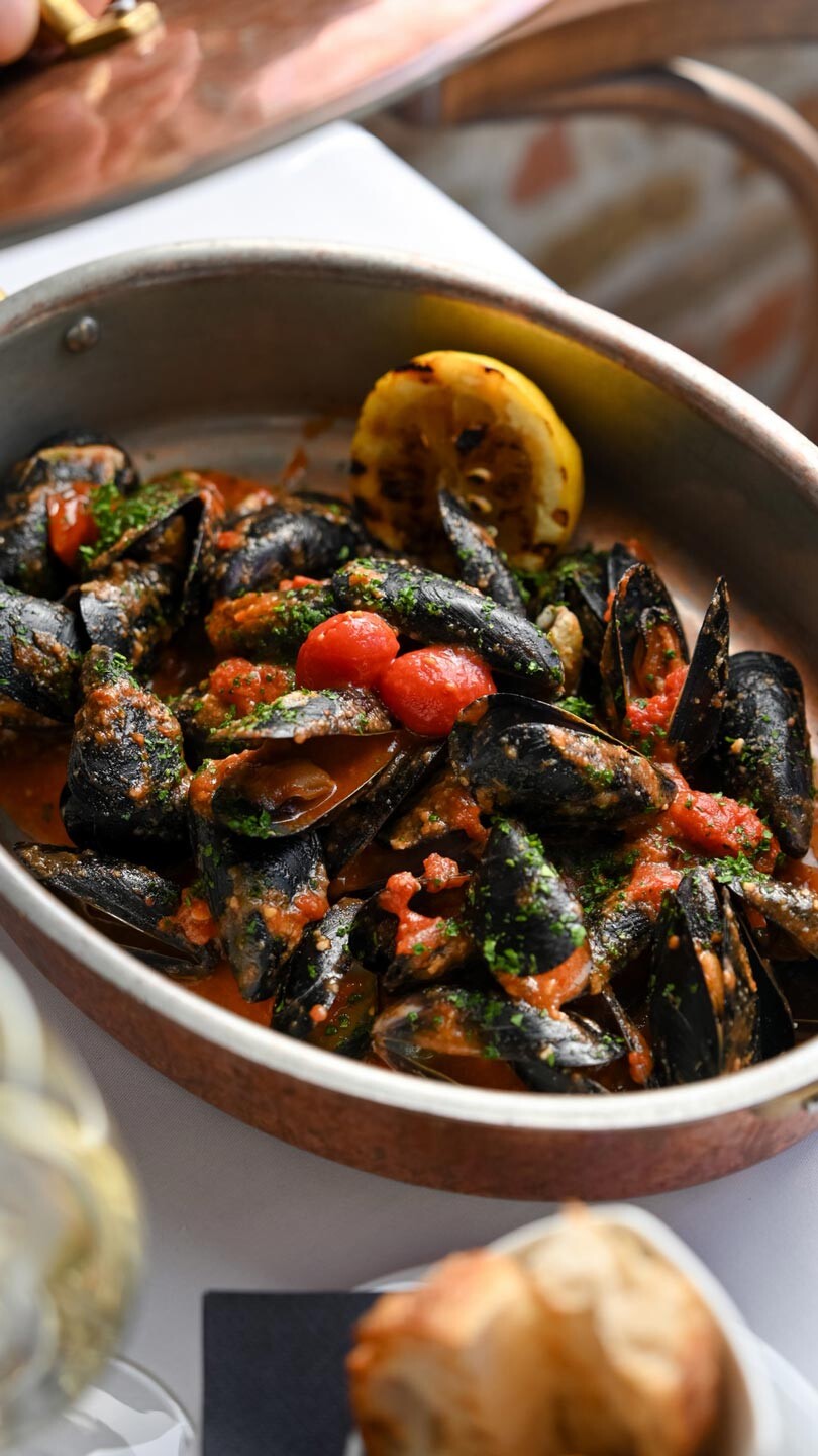 Mussles With Tomato